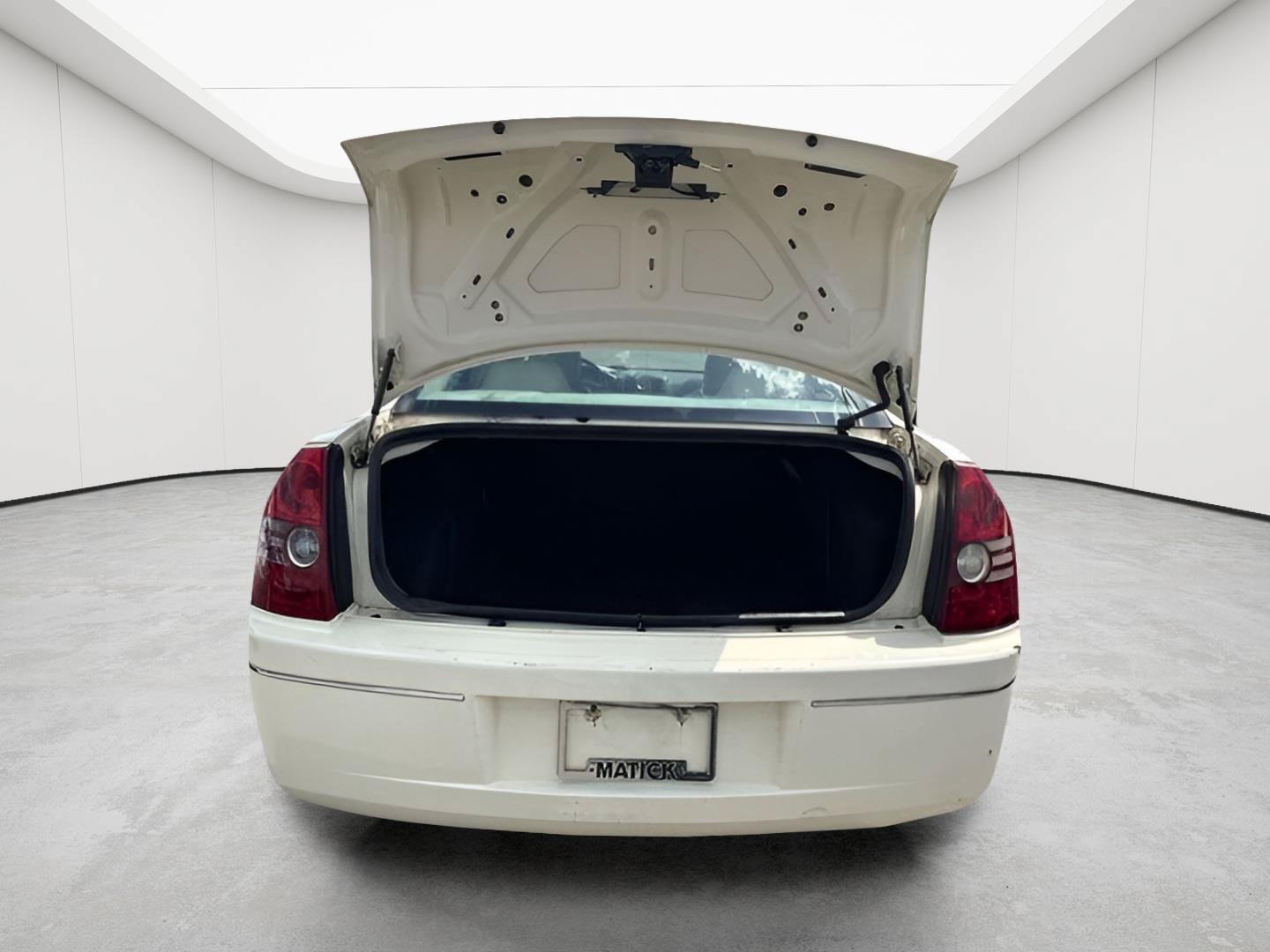 Used 2008 Chrysler 300 Touring RWD image 15