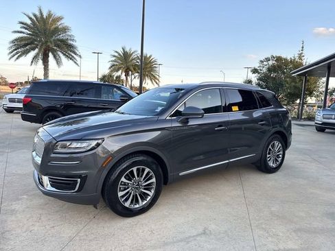 Used 2020 Lincoln Nautilus FWD w/ Equipment Group 101A image 4