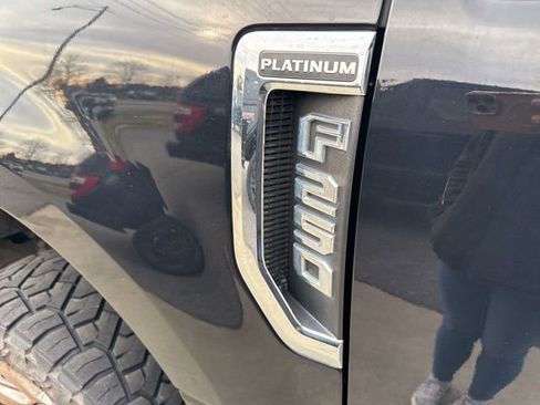 Used 2019 Ford F250 Platinum w/ Platinum Ultimate Package image 8