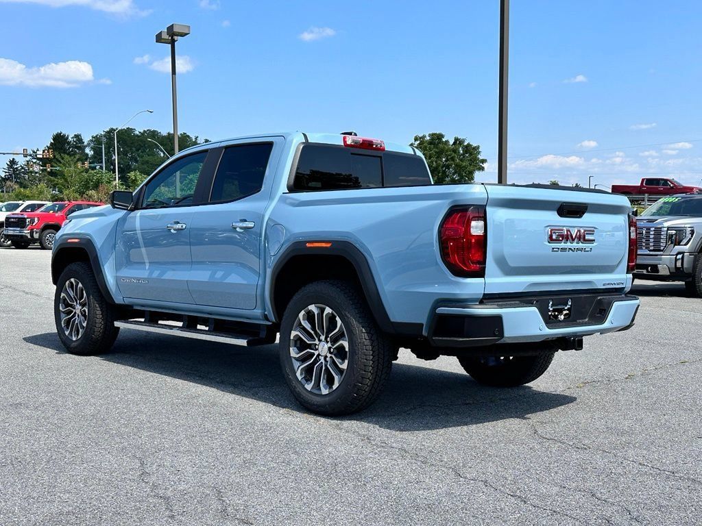 New 2026 GMC Canyon Denali AWD/4WD image 7