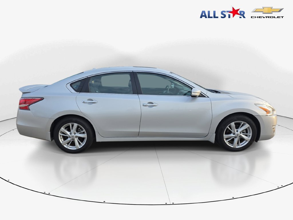 Used 2014 Nissan Altima 2.5 SL w/ Moonroof Package FWD image 2