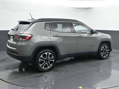 Used 2024 Jeep Compass Limited image 11