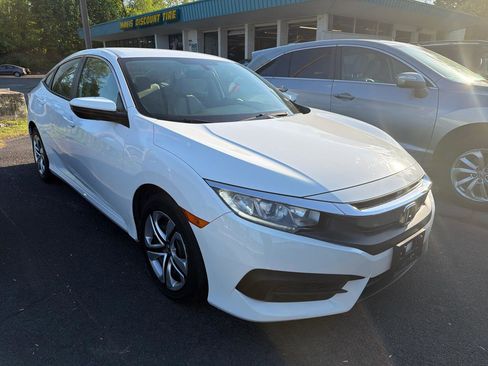 Used 2017 Honda Civic LX image 3