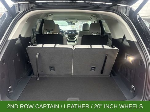 New 2026 Ford Explorer Active w/ Active Comfort Package image 34