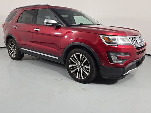 Used 2017 Ford Explorer Platinum image 7