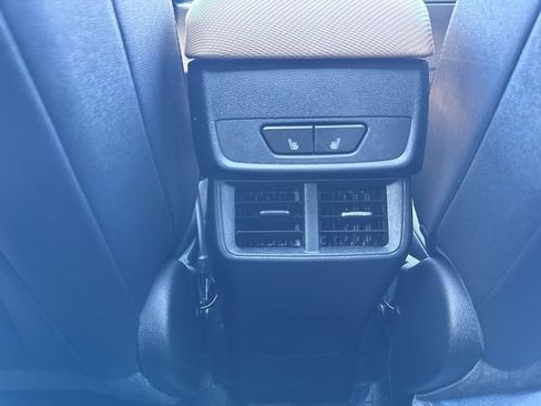 Used 2025 Chevrolet Equinox ACTIV w/ Safety and Technology Package AWD/4WD image 21