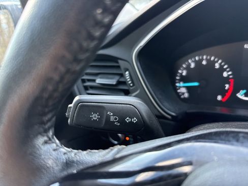 Used 2021 Ford Escape SE w/ Cold Weather Package AWD/4WD image 20