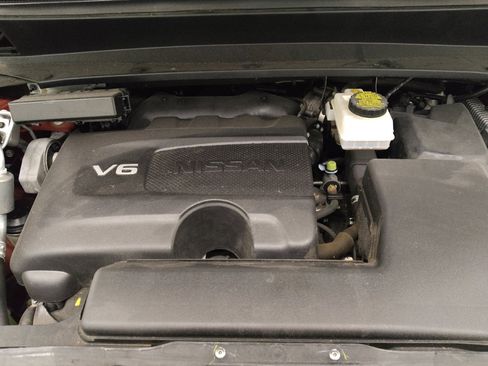 Used 2018 Nissan Pathfinder S image 30