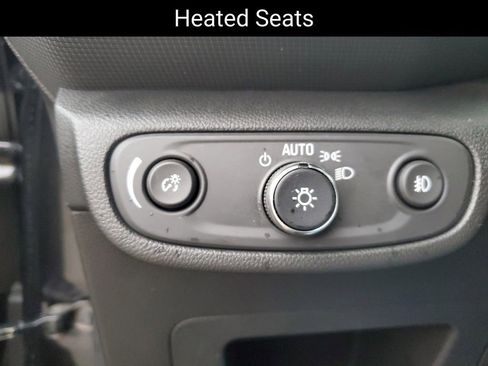 Used 2021 Chevrolet TrailBlazer RS w/ Technology Package image 9