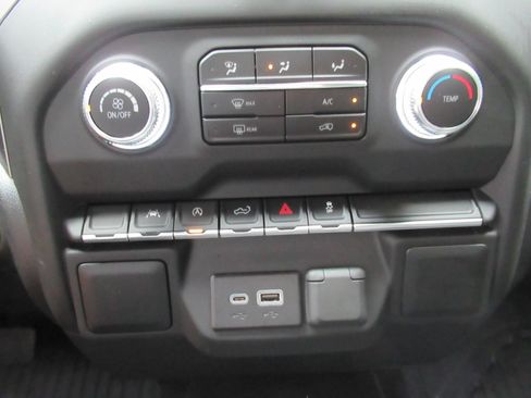 Used 2026 GMC Sierra 1500 Pro w/ Pro Value Package AWD/4WD image 25
