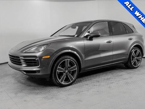 Used 2019 Porsche Cayenne S image 2