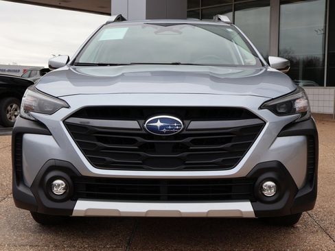 Used 2023 Subaru Outback Touring XT image 8