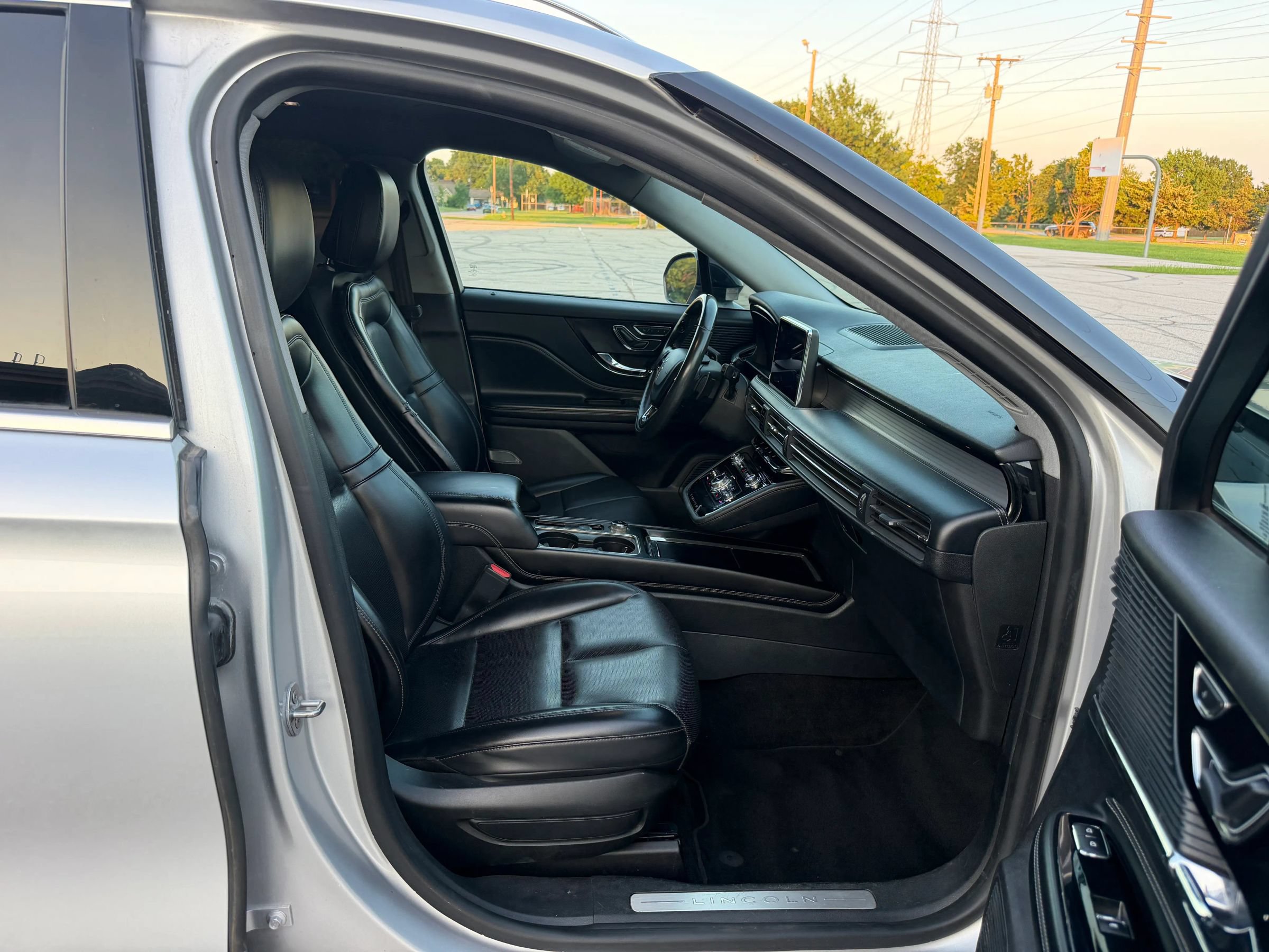Used 2020 Lincoln Corsair FWD image 11