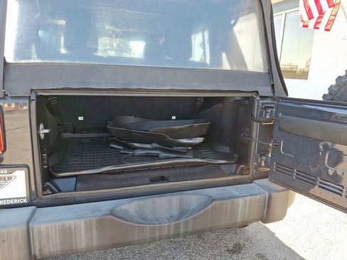 Used 2016 Jeep Wrangler Unlimited Sport image 25