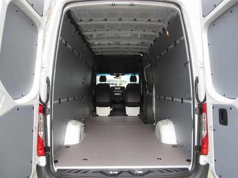 New 2026 Mercedes-Benz Sprinter 2500 image 23
