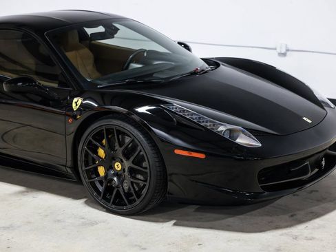 Used 2012 Ferrari 458 Italia Coupe RWD image 5