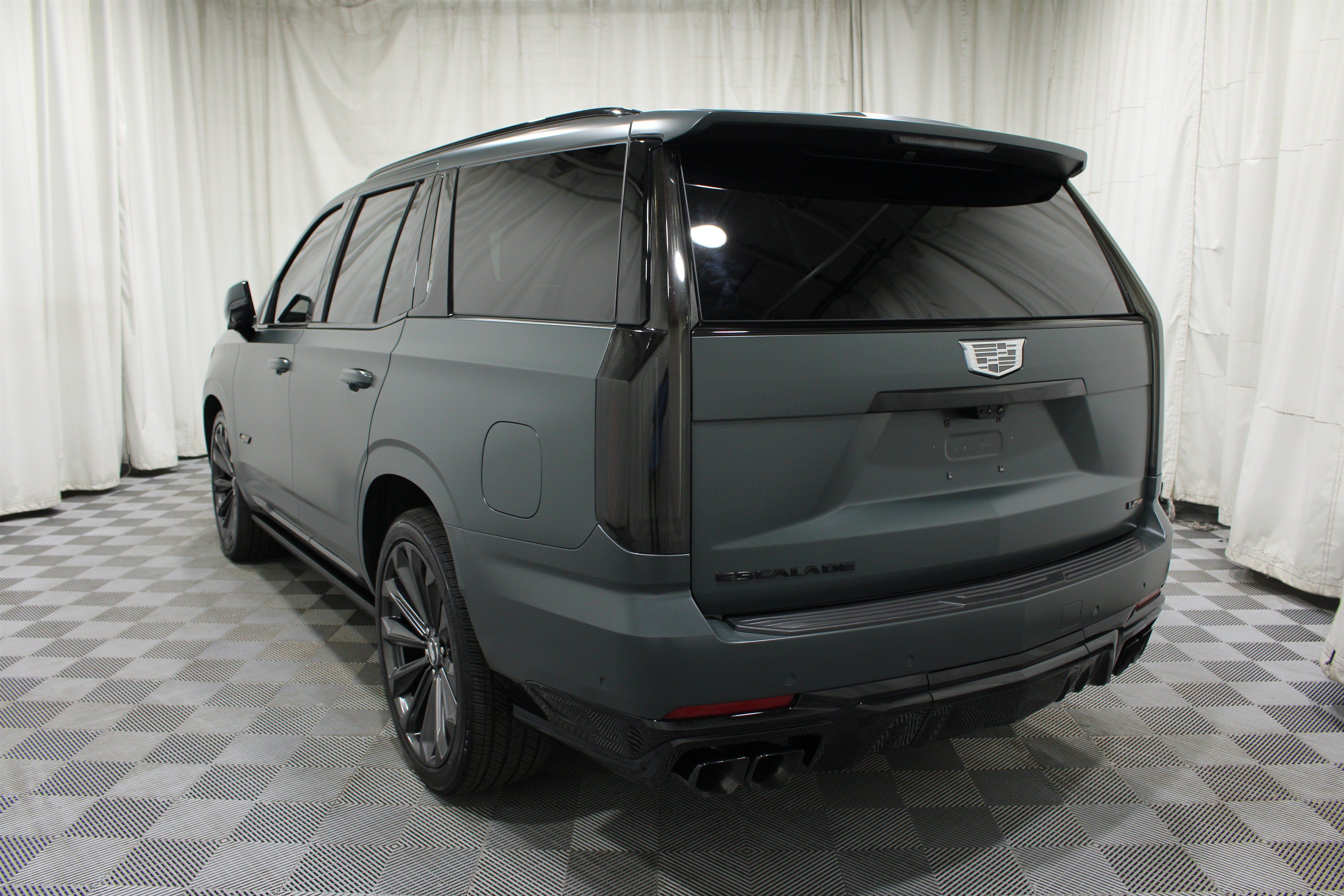 Certified 2025 Cadillac Escalade V AWD/4WD image 37