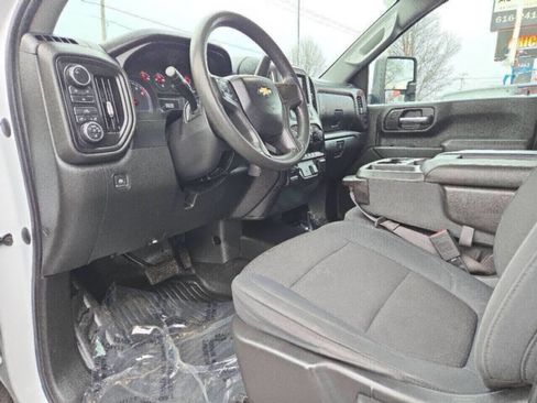 Used 2020 Chevrolet Silverado 2500 W/T w/ WT Convenience Package image 10