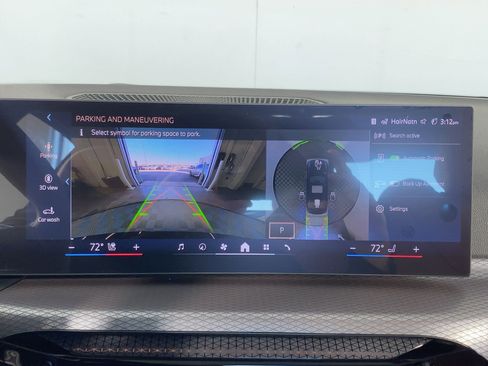 Used 2026 BMW 330i Sedan w/ Convenience Package image 23