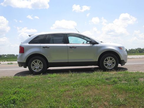 Used 2012 Ford Edge SE FWD image 6