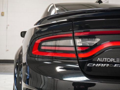 Used 2022 Dodge Charger SRT Hellcat w/ Harman/Kardon Audio Group image 38