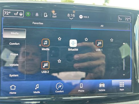 Certified 2023 Chrysler Pacifica Touring-L image 39