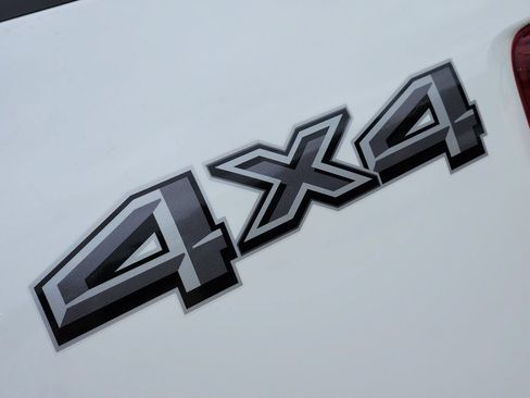 Used 2025 Ford F150 Lariat AWD/4WD image 12