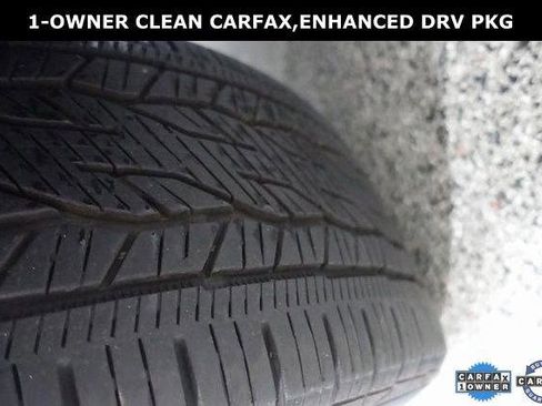 Used 2024 Chevrolet Traverse RS FWD image 32