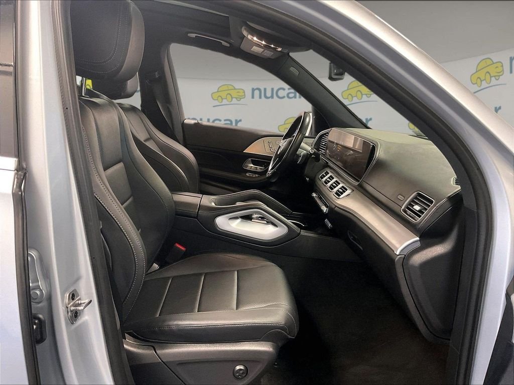 Used 2025 Mercedes-Benz GLS 450 4MATIC image 11
