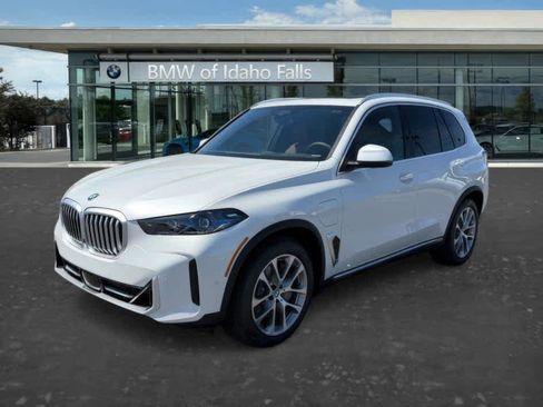 New 2026 BMW X5 xDrive50e AWD/4WD image 3
