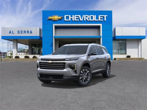 New 2026 Chevrolet Traverse LT w/ Sun and Wheel Package AWD/4WD image 8