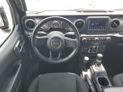 Used 2021 Jeep Wrangler Unlimited Sport AWD/4WD image 19