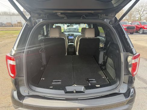 Used 2019 Ford Explorer XLT w/ Equipment Group 202A image 35
