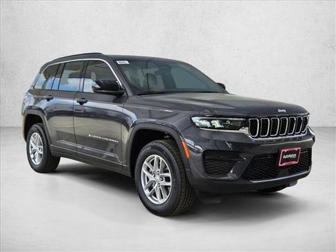 New 2026 Jeep Grand Cherokee Laredo RWD image 7