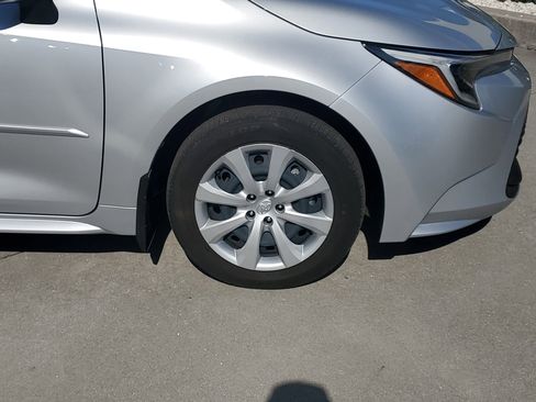 Used 2024 Toyota Corolla LE FWD image 7