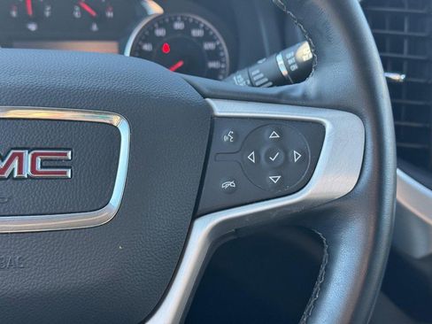 Used 2023 GMC Acadia SLT w/ Elevation Edition image 22