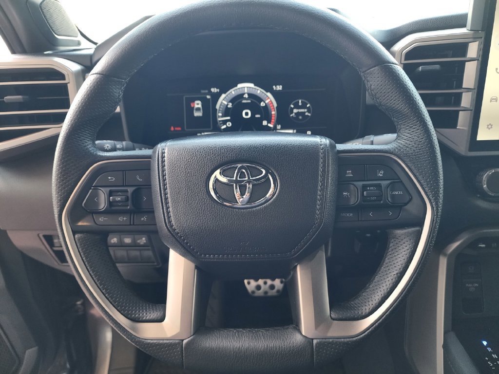 Used 2025 Toyota Tundra Limited w/ TRD Off-Road Package AWD/4WD image 17