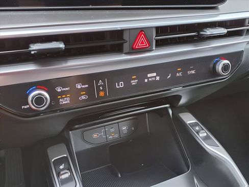 New 2025 Kia Sorento EX w/ EX Panoramic Sunroof Package image 10