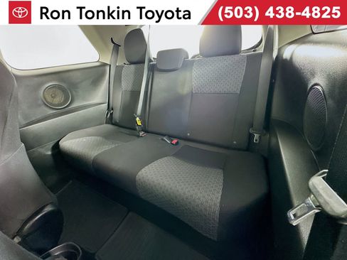 Certified 2016 Toyota Yaris LE image 21