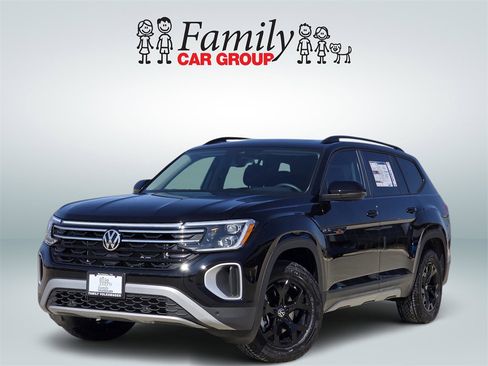 New 2026 Volkswagen Atlas Peak Edition image 1