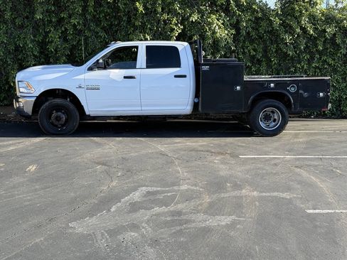 Used 2017 RAM 3500 Tradesman w/ Chrome Appearance Group AWD/4WD image 6