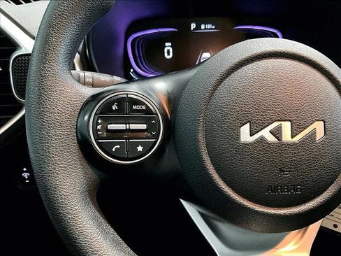 Used 2024 Kia Soul LX FWD image 20