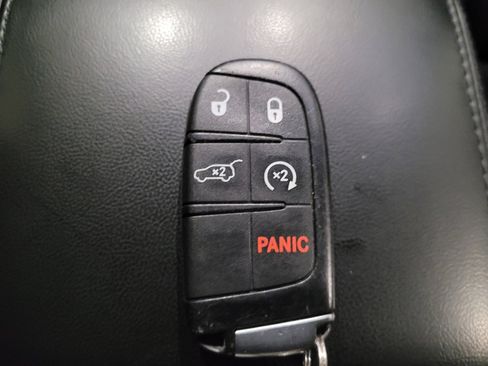 Used 2019 Jeep Grand Cherokee Altitude AWD/4WD image 32