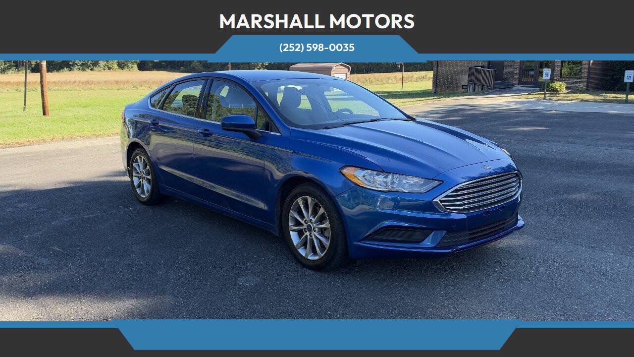 Used 2017 Ford Fusion SE w/ Fusion SE Technology Package FWD image 1