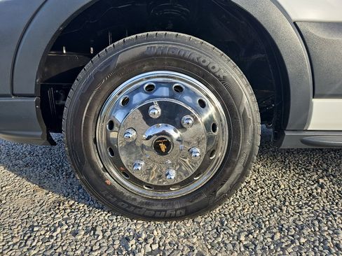 Used 2019 Ford Transit 350 XL image 72