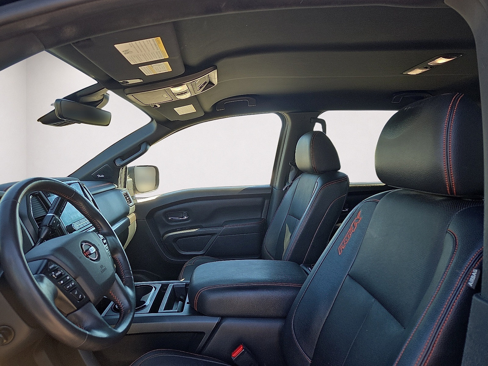 Used 2023 Nissan Titan PRO-4X w/ Pro-4x Convenience Package AWD/4WD image 9