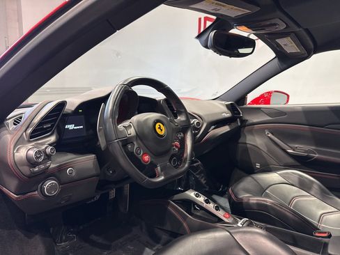 Used 2018 Ferrari 488 Spider image 23