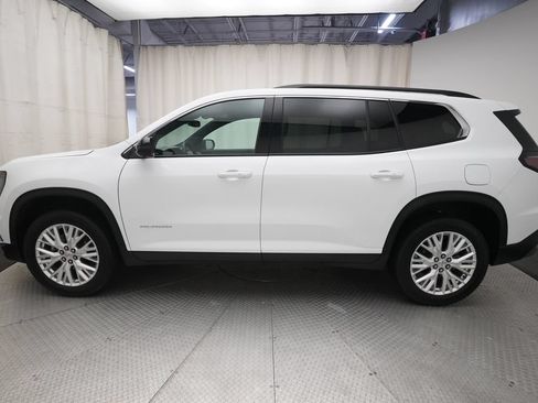 Used 2025 GMC Acadia Elevation w/ Elevation Premium Package AWD/4WD image 24