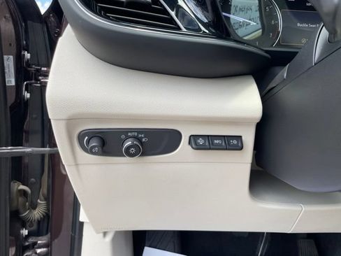 Used 2022 Buick Envision Avenir w/ Safety Package AWD/4WD image 25
