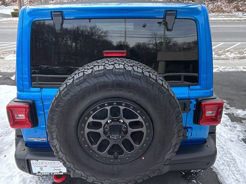 Certified 2022 Jeep Wrangler Unlimited Rubicon w/ Xtreme Recon 35" Tire Package image 6